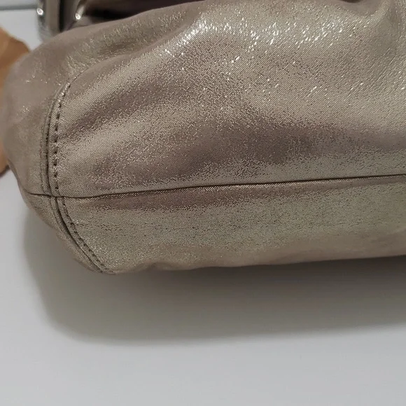 Coach Vintage Soho Elegant Metallic Leather Shoulder Bag - Picture 5 of 12